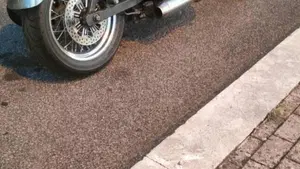 Harley-Davidson 1584 Street Bob (2007) - FXDB 