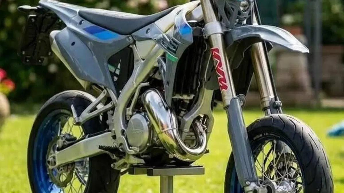 Tm Moto SMR 125 ES Fi 2T (2025)  (3)
