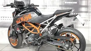 KTM 390 Duke (2021 - 23)  (2)