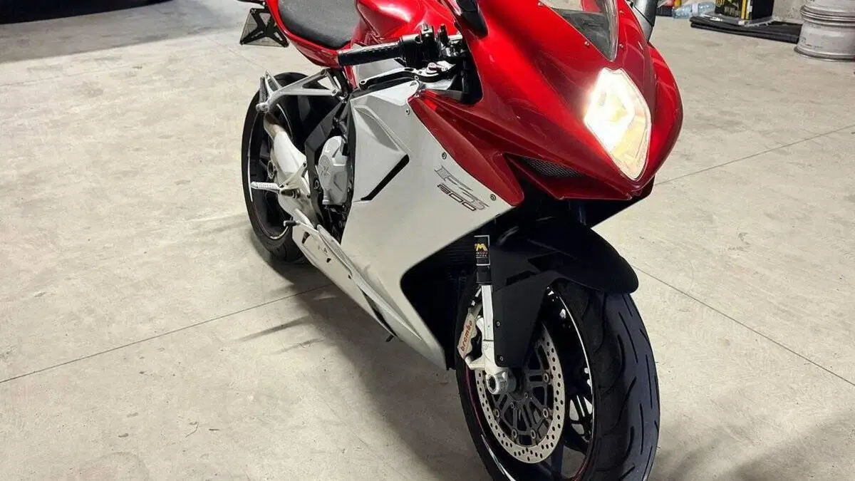 MV Agusta F3 800 EAS (2013 - 15)  (12)