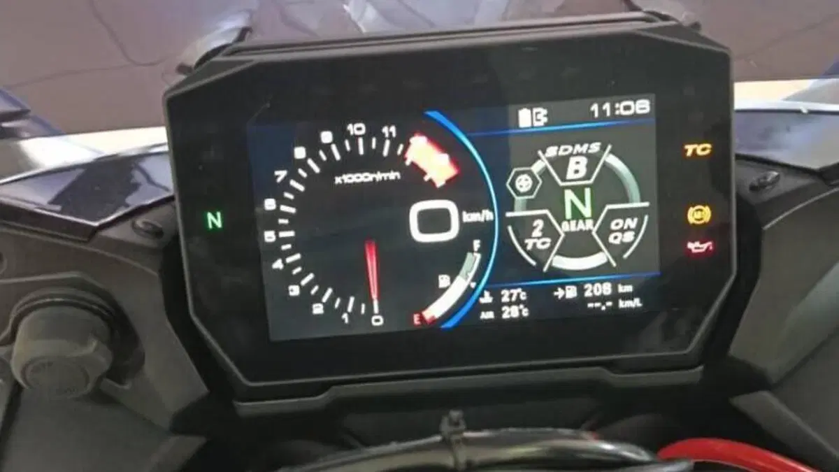 Suzuki GSX-S1000GT (2022 - 24)  (2)