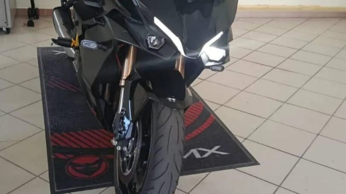 Suzuki GSX-S1000GT (2022 - 24)  (5)