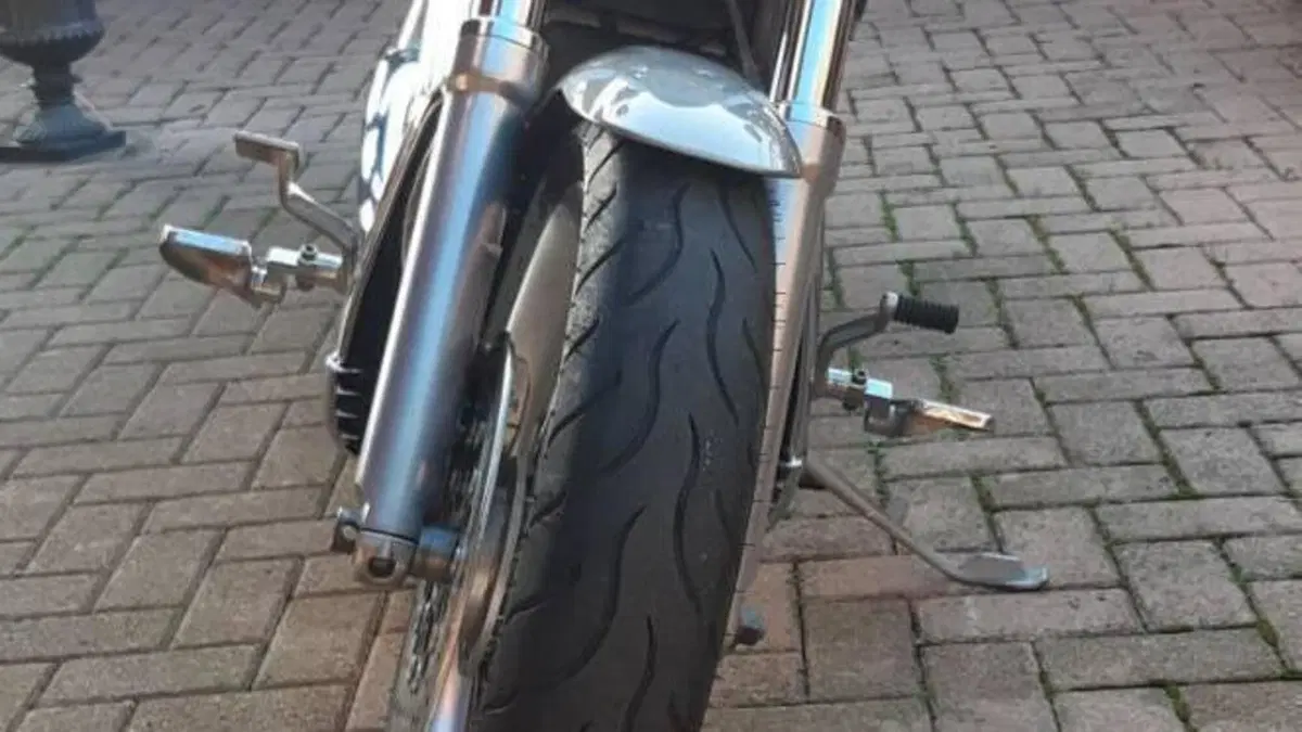 Harley-Davidson 1250 V-Rod (2008 - 12) - VRSCAW  (4)