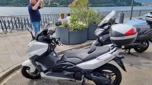 Yamaha T-Max 500 White Max (2010 - 11)  (8)