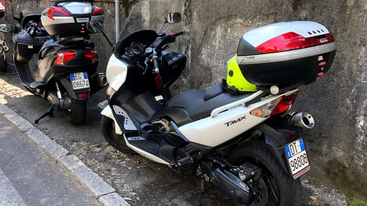 Yamaha T-Max 500 White Max (2010 - 11)  (9)