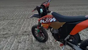 KTM 125 EXC (2008)  (2)