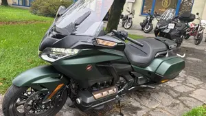 Honda GL 1800 Gold Wing DCT (2021 - 24)  (2)