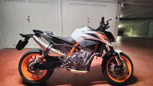 KTM 890 Duke R (2021 - 23)  (2)