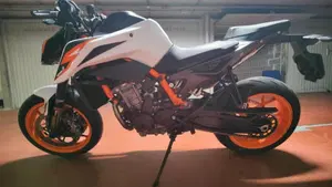 KTM 890 Duke R (2021 - 23)  (3)