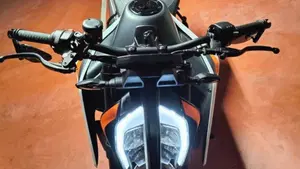 KTM 890 Duke R (2021 - 23)  (6)