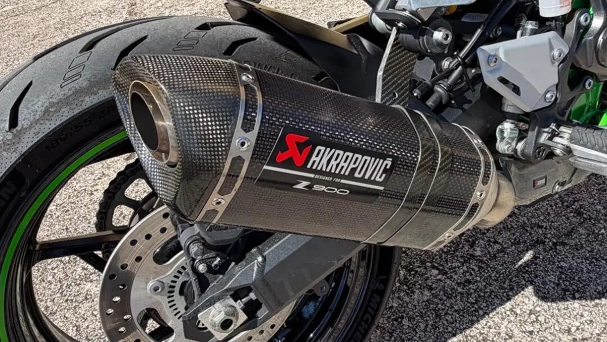 Kawasaki Z 900 SE Performance (2023 - 24)  (6)