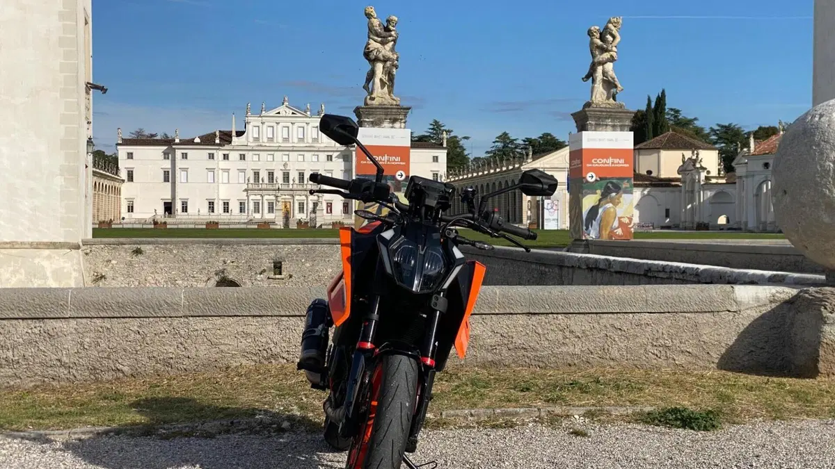 KTM 390 Duke (2024 - 25)  (3)
