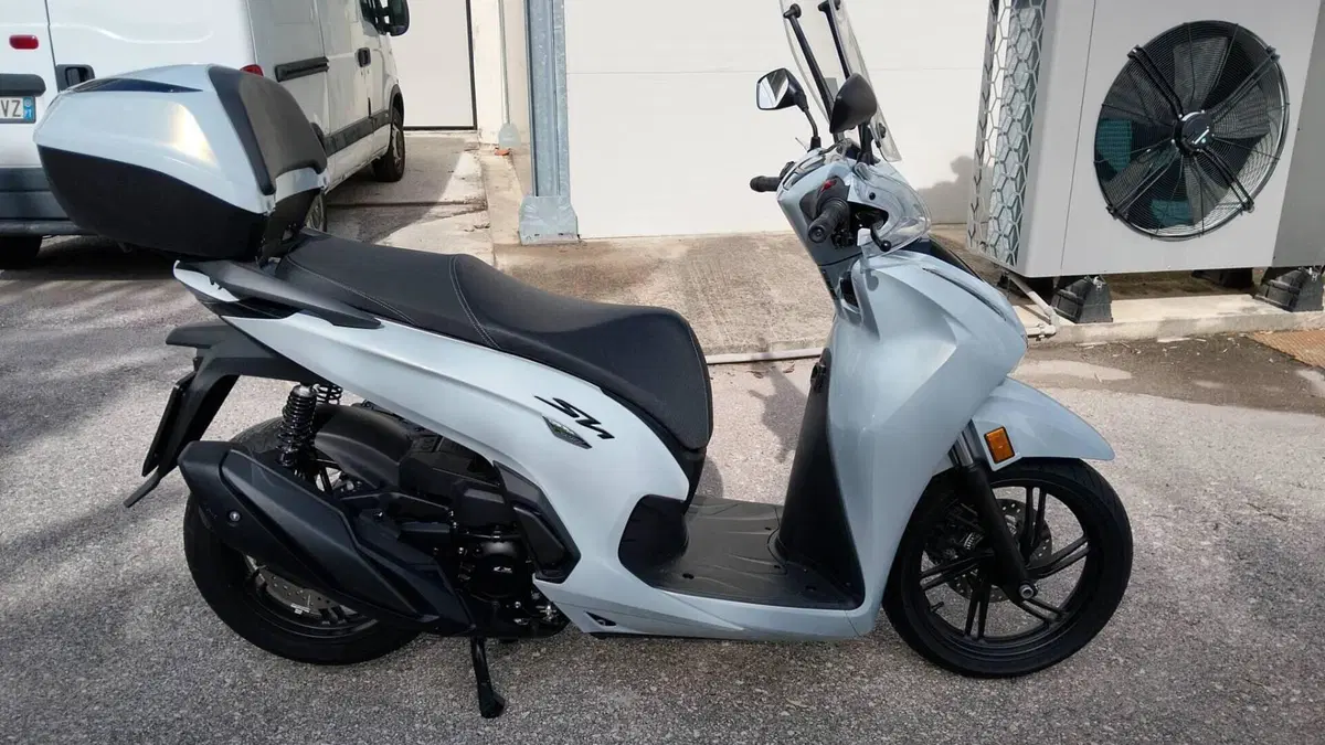 Honda SH 350i GT (2025 - 26)  (19)