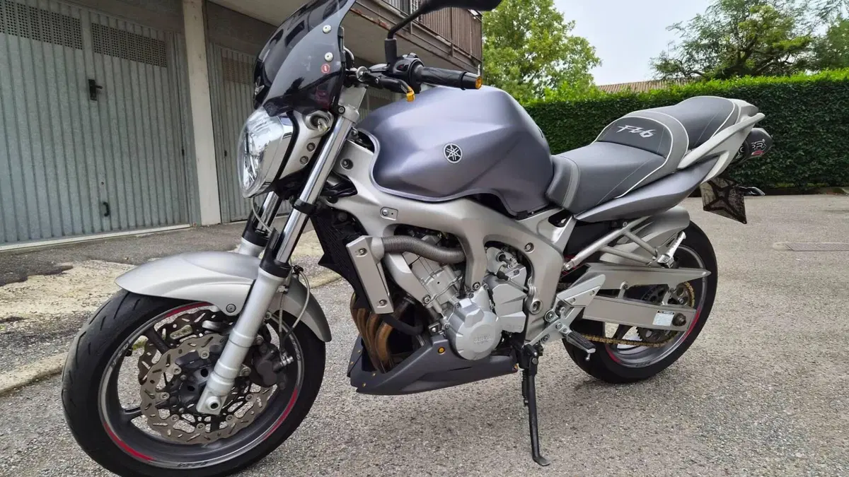 Yamaha FZ6 (2004 - 07)  (2)