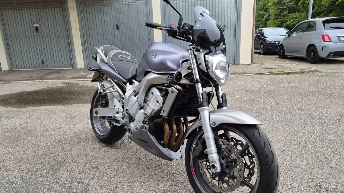 Yamaha FZ6 (2004 - 07)  (4)