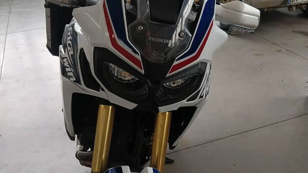 Honda Africa Twin CRF 1000L (2016 - 17) 