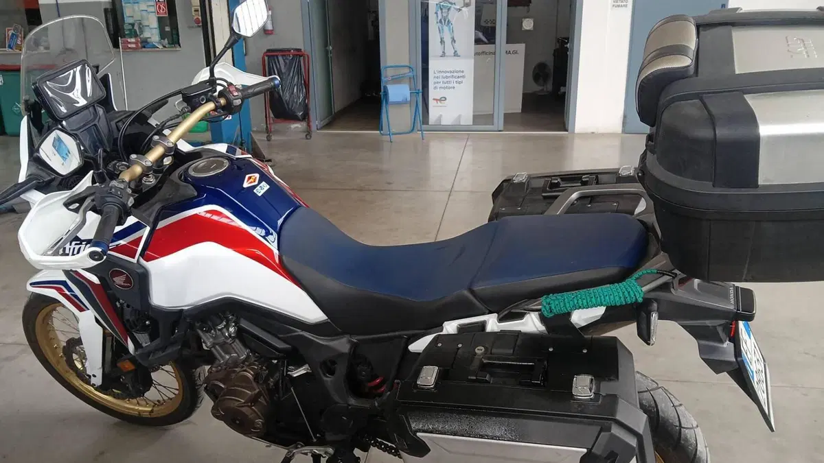 Honda Africa Twin CRF 1000L (2016 - 17)  (4)