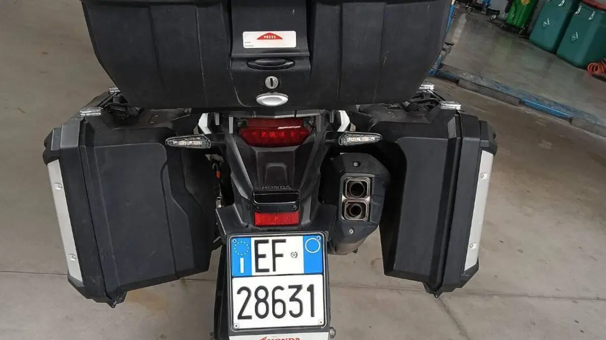 Honda Africa Twin CRF 1000L (2016 - 17)  (5)