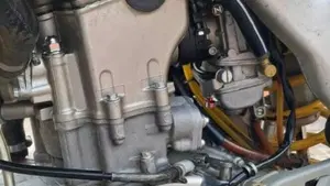 Honda CRF 250R (2007)  (6)