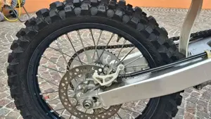 Honda CRF 250R (2007)  (9)