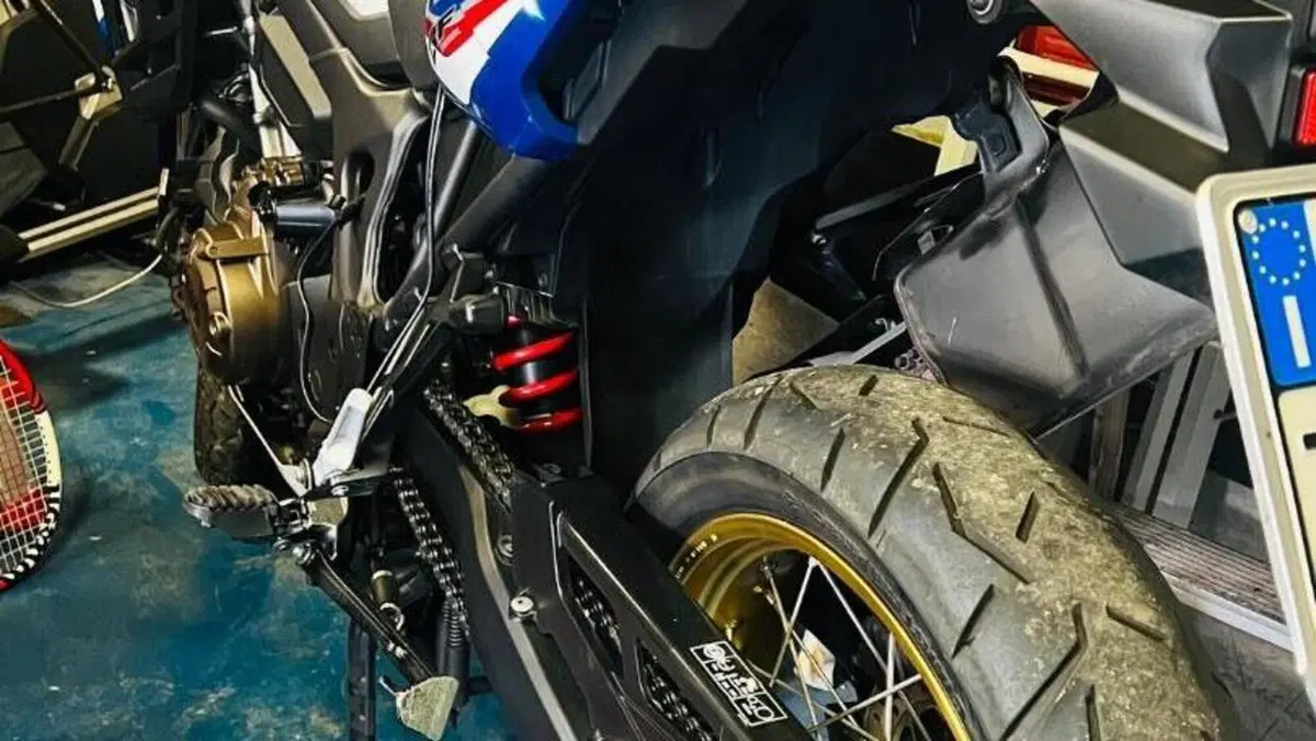 Honda Africa Twin CRF 1000L DCT Travel Edition (2018 - 19)  (2)