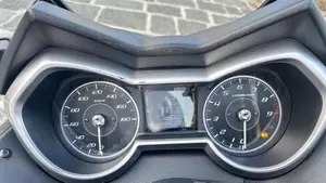 Yamaha X-Max 400 ABS (2017 - 20)  (4)