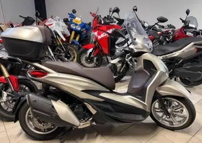 Piaggio Beverly 400 ABS-ASR (2021 - 24) - Annuncio 10132336