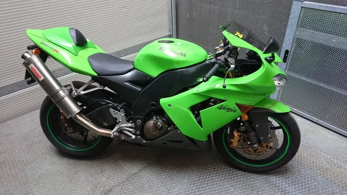 Kawasaki Ninja 1000 ZX-10R (2004 - 05)  (3)