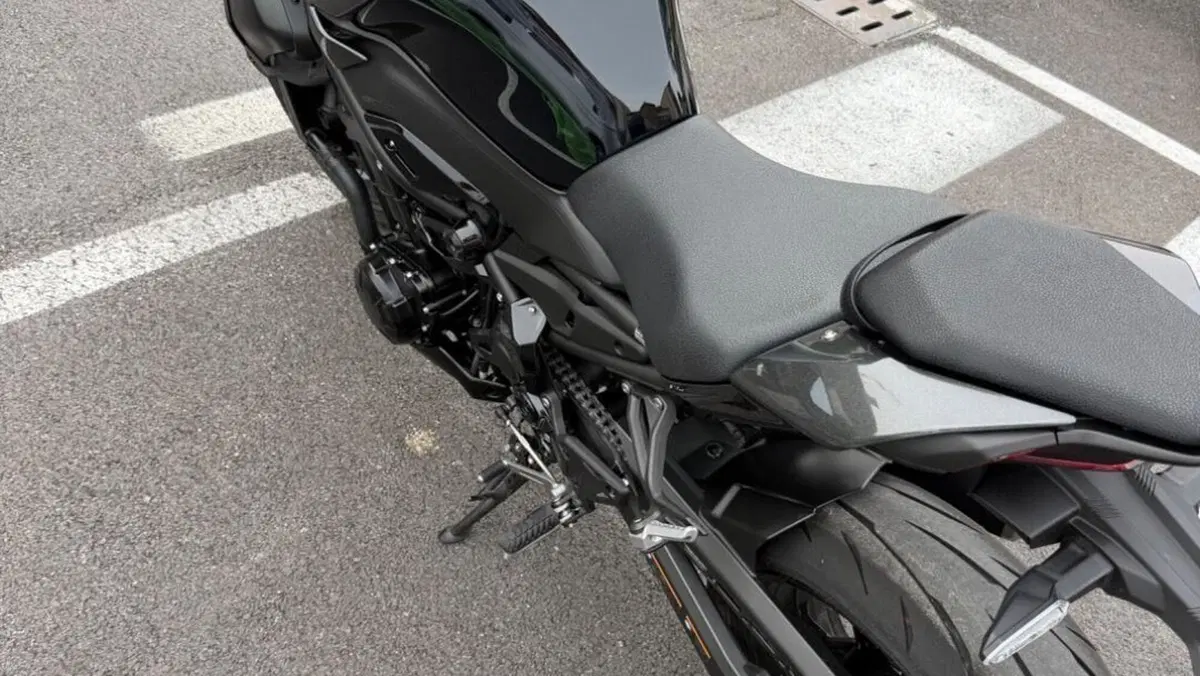 Kawasaki Z 900 A2 (2025 - 27)  (13)