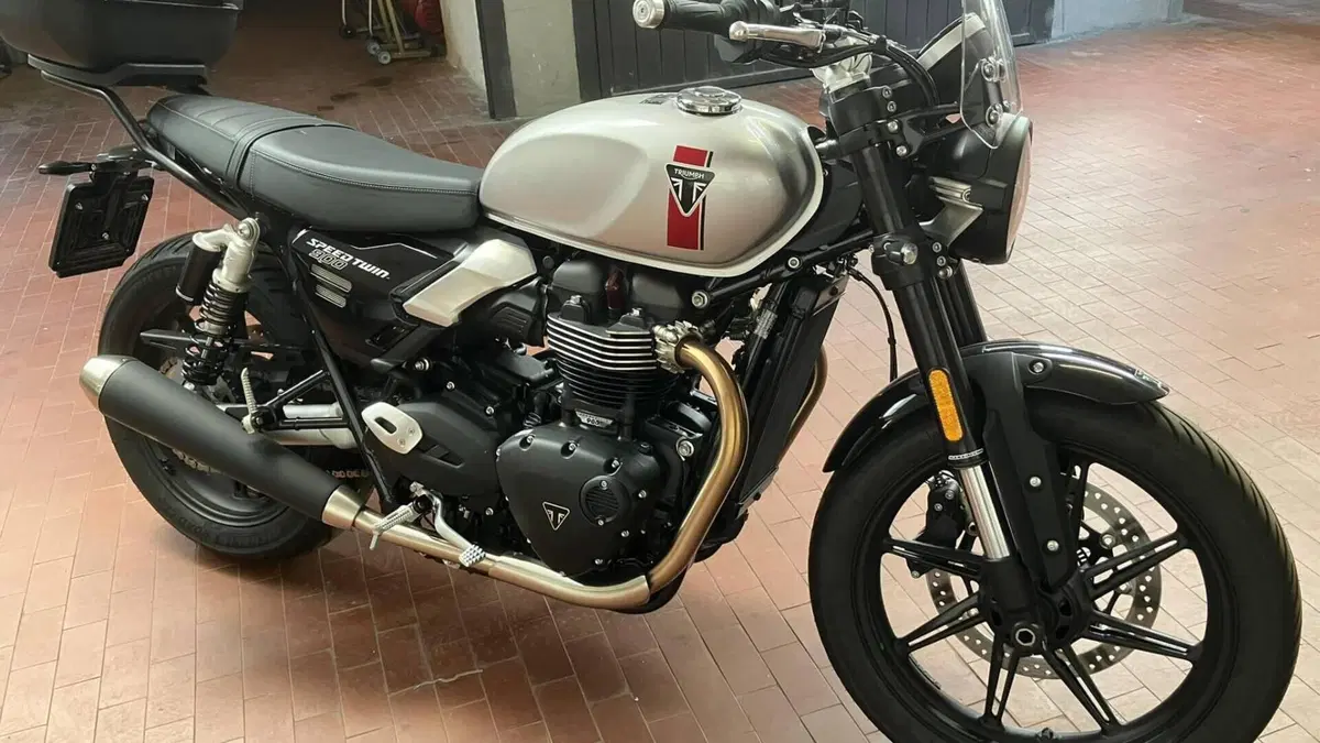 Triumph Speed Twin 900 (2023 - 24) 