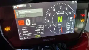 Ducati Diavel V4 (2023 - 26)  (6)