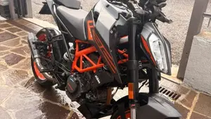 KTM 125 Duke (2021 - 23)  (3)