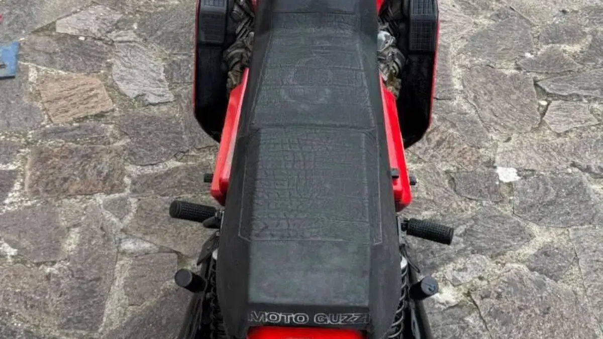 Moto Guzzi   (10)