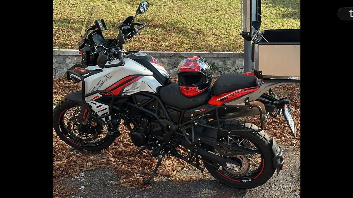 Benelli TRK 702X (2026)  (2)