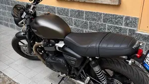 Triumph Speed Twin 900 (2023 - 24)  (8)