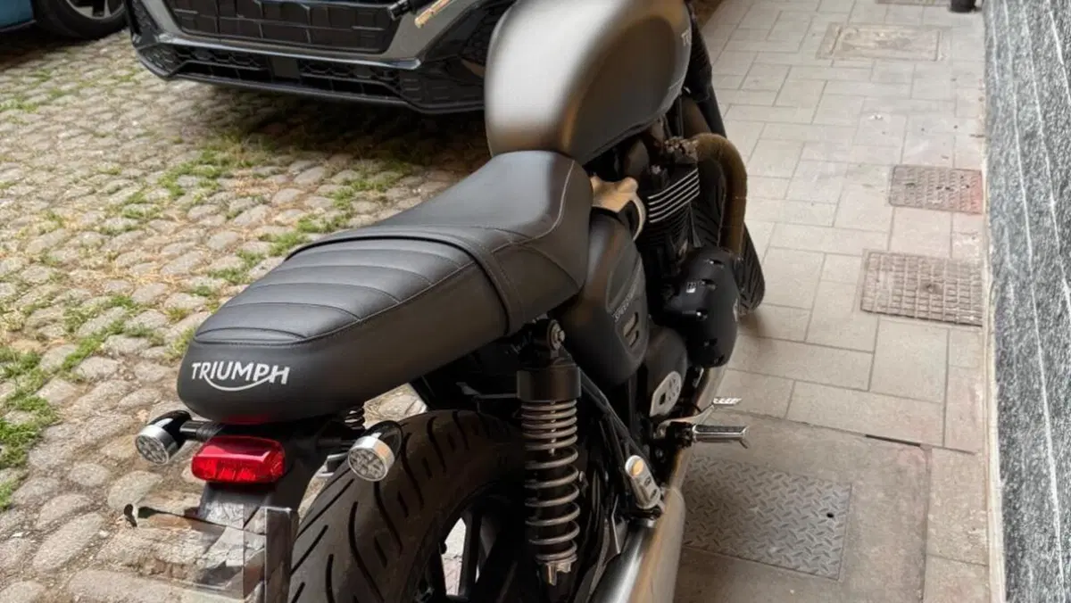 Triumph Speed Twin 900 (2023 - 24)  (9)