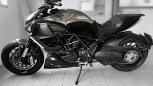 Ducati Diavel 1200 (2010 - 13) 