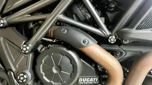 Ducati Diavel 1200 (2010 - 13)  (4)