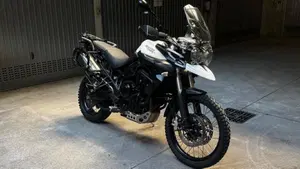 Triumph Tiger 800 XC (2011 - 12)  (2)