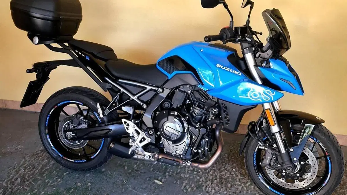 Suzuki GSX-8S (2025 - 26)  (4)