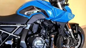 Suzuki GSX-8S (2025 - 26)  (6)