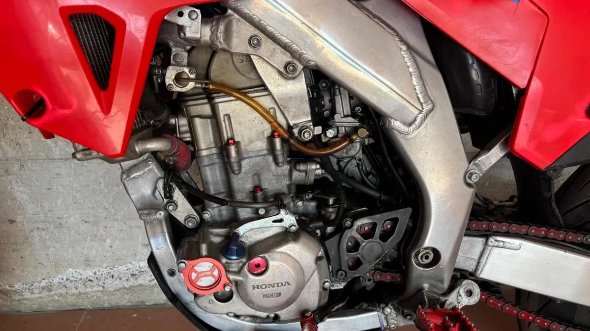 Honda CRF 450R (2001 - 02)  (3)