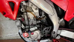 Honda CRF 450R (2001 - 02)  (3)