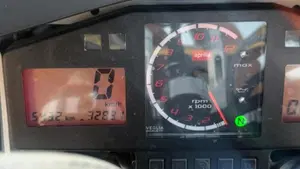 Aprilia Tuono 1000 R (2004 - 05)  (6)