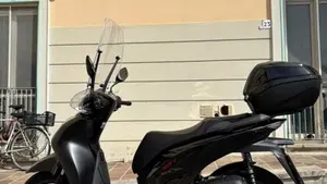 Honda SH 125i Sport (2024 - 25)  (3)