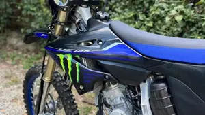 Yamaha YZ 125 (2023)  (3)