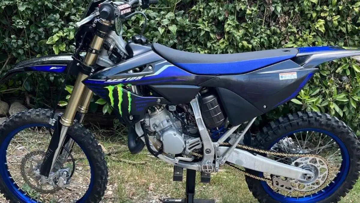 Yamaha YZ 125 (2023)  (4)