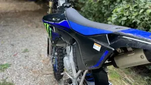 Yamaha YZ 125 (2023)  (6)