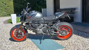 Ducati Monster 937 (2021 - 25)  (3)