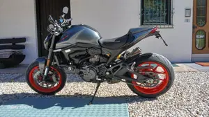 Ducati Monster 937 (2021 - 25)  (17)